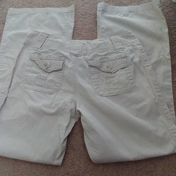 Gap women's khakis - Picture 3 of 4